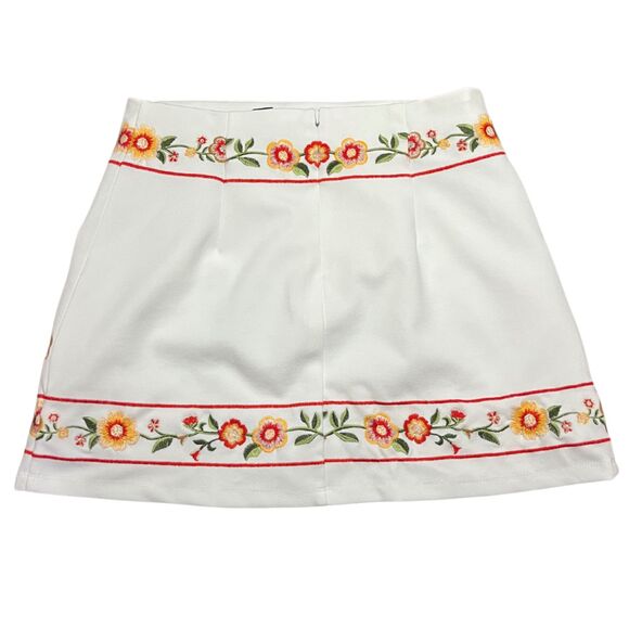 Forever 21 Floral Embroidered Mini Skirt - White, Red, Yellow, Green - Picture 2 of 8